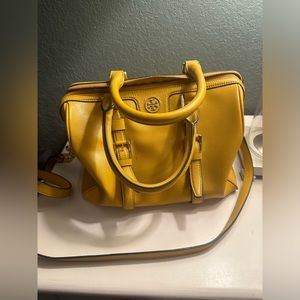 Tory Burch handbag cross body, mustard yellow